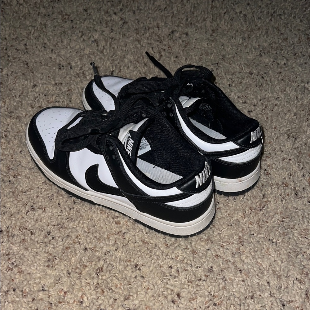 Women’s Nike Panda Dunks: Size 6.5 (W)